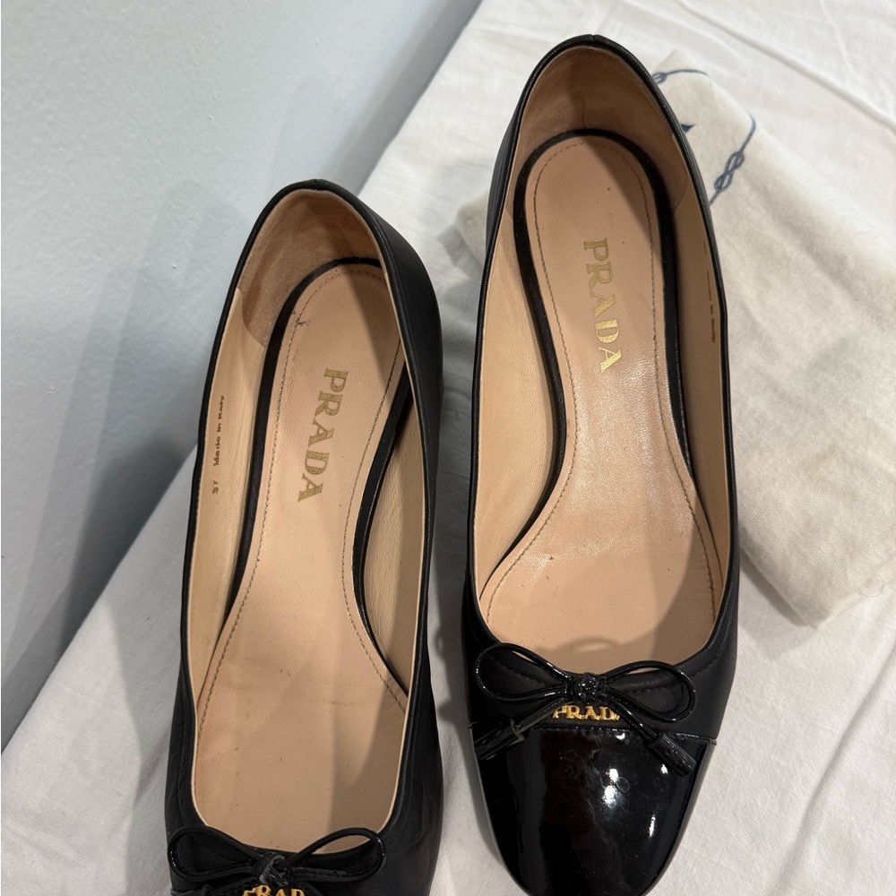 Prada Black Leather Flats with Bow Detail - Picture 4 of 7